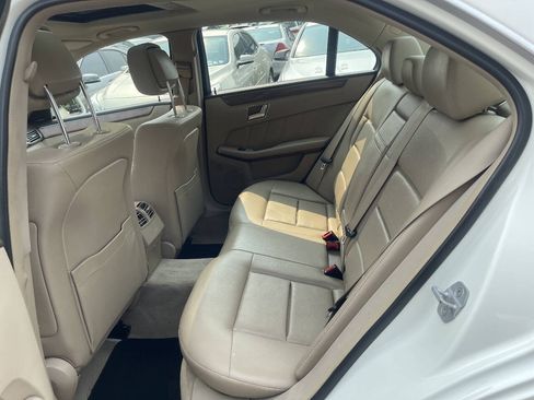 Used 2011 Mercedes-Benz E 350 4MATIC Sedan image 15