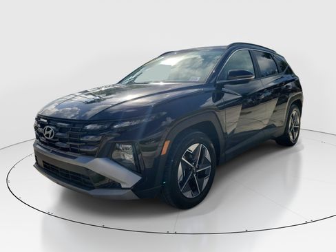 Used 2026 Hyundai Tucson SEL FWD image 3