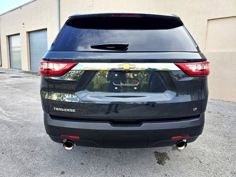 Used 2018 Chevrolet Traverse LT w/ LPO, 'HIT The Road' Package image 8