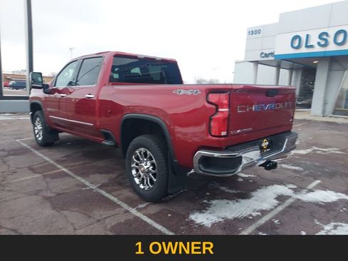 Used 2025 Chevrolet Silverado 3500 LTZ w/ LTZ Convenience Package image 5