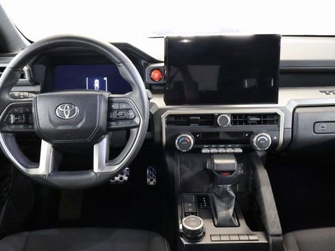 Used 2024 Toyota Tacoma TRD Sport image 11