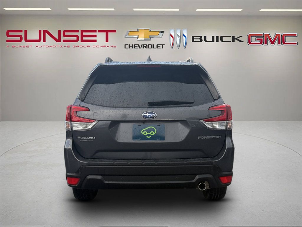 Used 2022 Subaru Forester Limited w/ Popular Package #3 AWD/4WD image 4