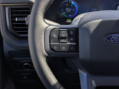 New 2025 Ford F150 Lightning Lariat image 27