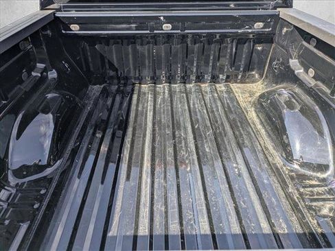 Used 2022 Chevrolet Colorado LT image 6