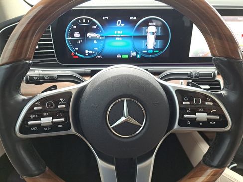 Used 2022 Mercedes-Benz GLS 580 4MATIC image 31
