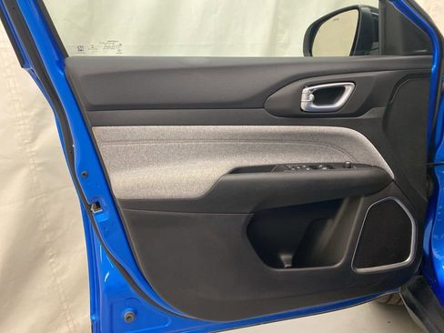 Used 2022 Jeep Compass Latitude image 10