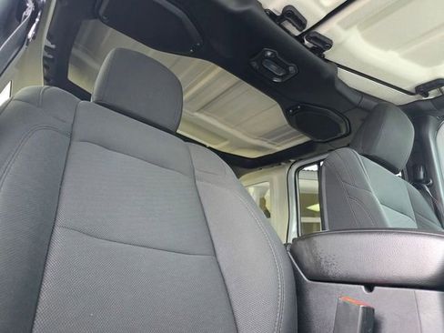 Used 2020 Jeep Wrangler Unlimited Sport S image 17