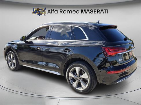 Used 2023 Audi Q5 2.0T Premium w/ Convenience Package image 7