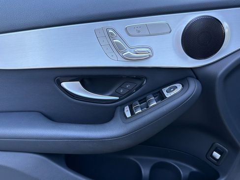 Used 2022 Mercedes-Benz GLC 300 image 10