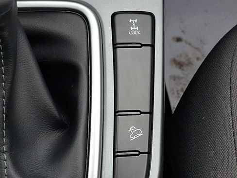 Used 2023 Kia Seltos LX image 24