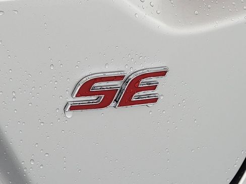 New 2026 Toyota Corolla SE FWD image 7