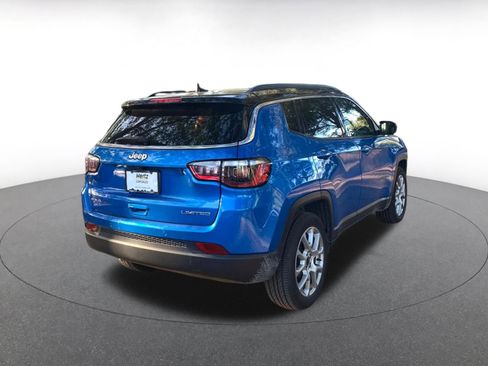 Used 2025 Jeep Compass Limited image 7