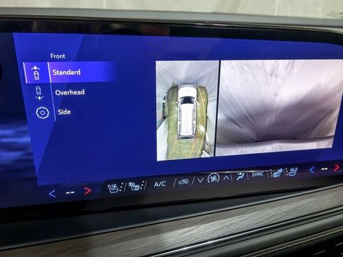 New 2026 Chevrolet Suburban Premier image 21