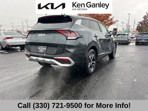 Used 2025 Kia Sportage EX image 9