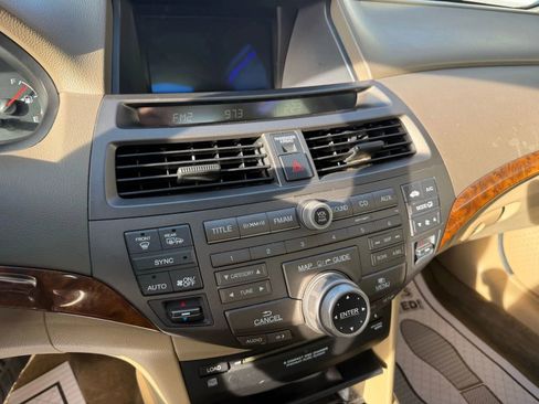 Used 2010 Honda Accord EX-L image 19