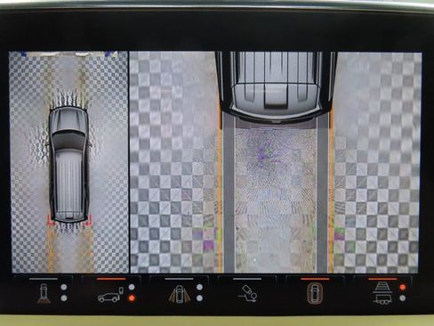 Used 2023 Chevrolet Tahoe Premier w/ Advanced Technology Package image 18