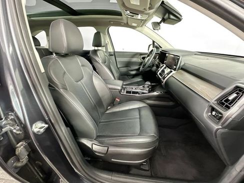 Used 2023 Kia Sorento S w/ Panoramic Sunroof Package AWD/4WD image 31