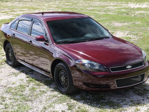 Used 2009 Chevrolet Impala Police FWD image 15
