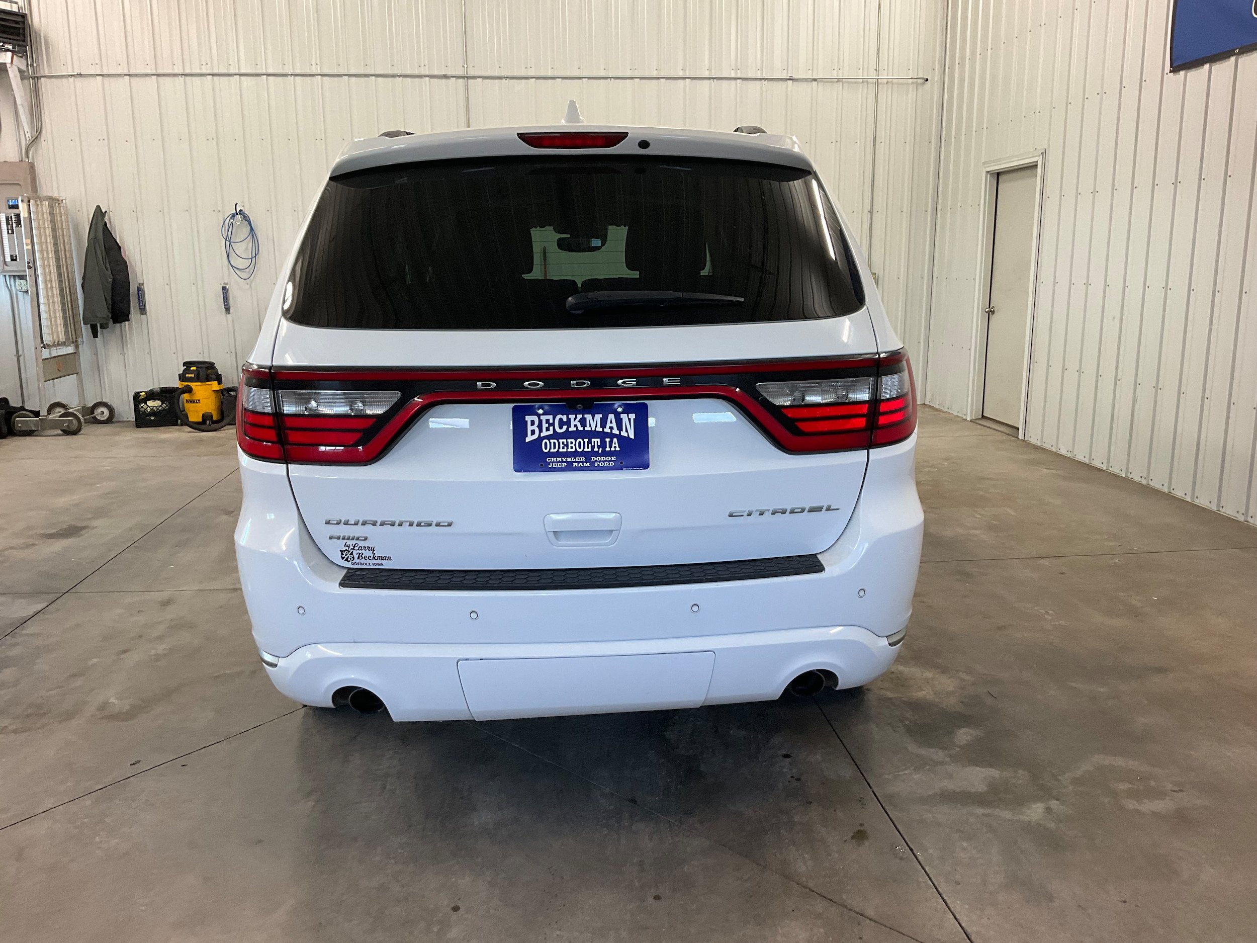 Used 2017 Dodge Durango Citadel AWD/4WD image 4