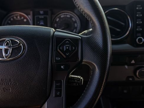 Used 2021 Toyota Tacoma TRD Off-Road image 26