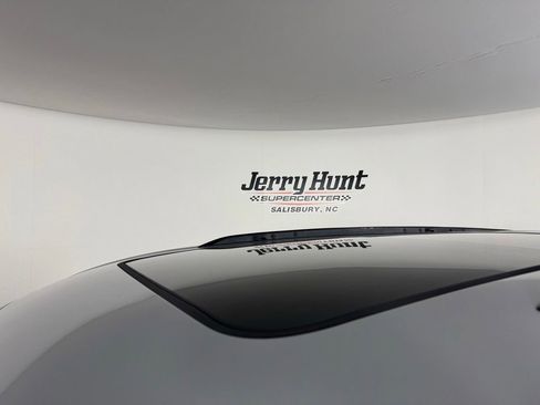 Used 2023 Jeep Grand Cherokee L Overland w/ Trailer Tow Group (B) image 13