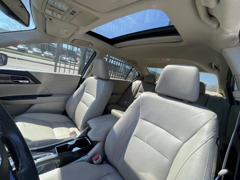 Used 2017 Honda Accord EX-L image 14