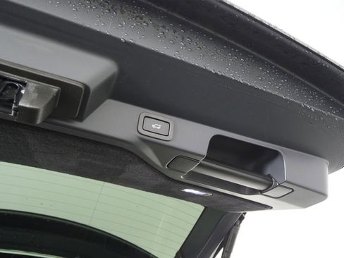 Used 2021 Land Rover Range Rover Sport HST image 18