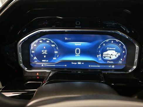 Used 2024 Chevrolet Silverado 1500 LT image 12