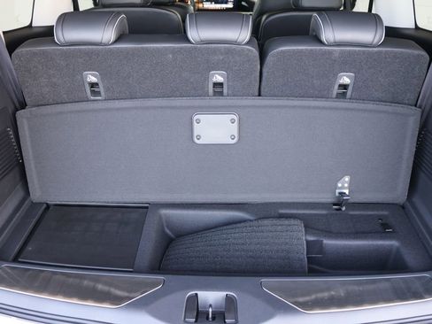 Certified 2025 INFINITI QX80 Luxe image 31