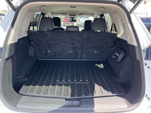 Used 2025 Nissan Rogue SV w/ Rock Creek Premium Package AWD/4WD image 7