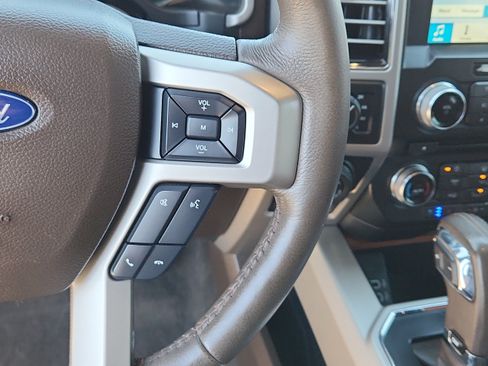 Used 2018 Ford F150 King Ranch w/ Equipment Group 601A Luxury AWD/4WD image 17