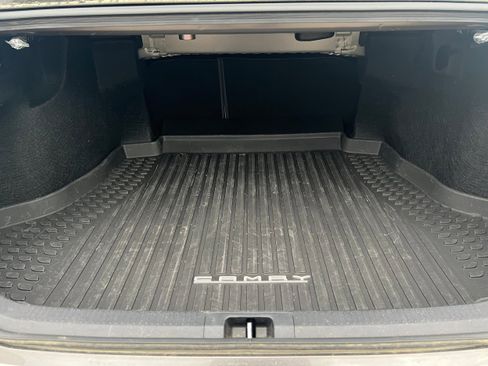 Used 2023 Toyota Camry XLE image 11