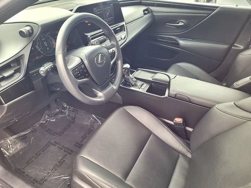 Used 2022 Lexus ES 250 w/ Accessory Package 2 AWD/4WD image 10
