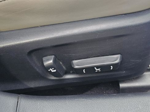 Used 2014 Lexus IS 250 w/ Premium Package RWD image 52