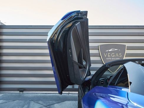 Used 2026 McLaren 750S Spider image 29