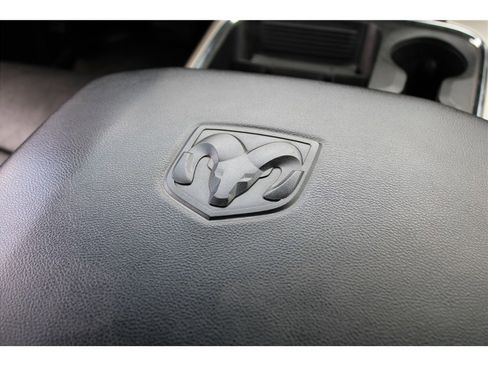 Used 2016 RAM 3500 Laramie image 39