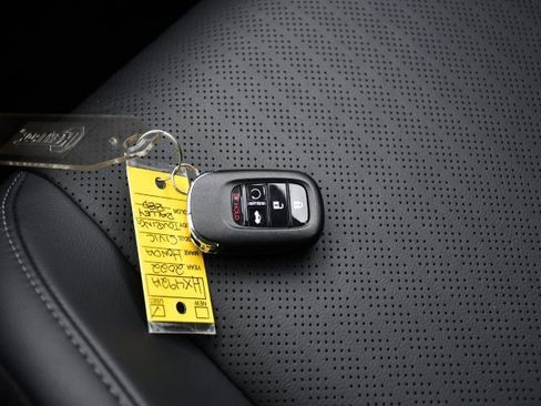 Used 2022 Honda Civic Touring image 20