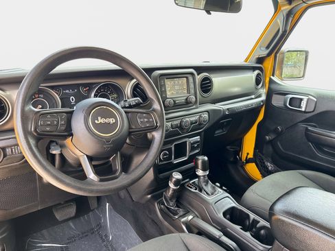 Used 2018 Jeep Wrangler Unlimited Sport AWD/4WD image 16