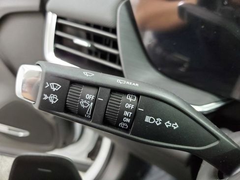 Used 2024 Buick Envision Preferred image 31