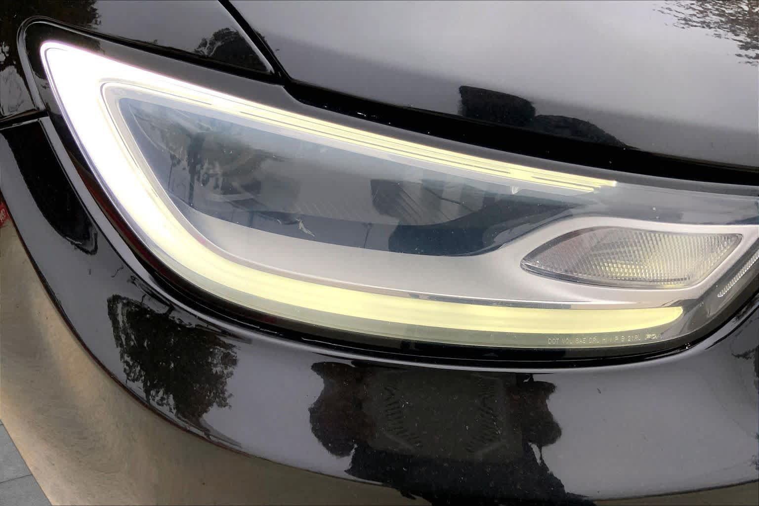 Used 2023 Chrysler Pacifica Touring-L FWD image 27