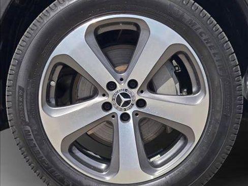 Used 2022 Mercedes-Benz GLC 300 4MATIC image 22