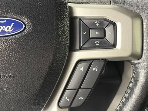 Certified 2020 Ford F350 Lariat w/ Lariat Ultimate Package image 18