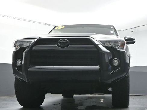 Used 2019 Toyota 4Runner SR5 Premium AWD/4WD image 33