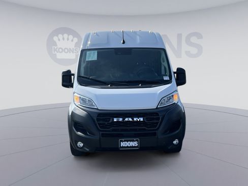 Used 2024 RAM ProMaster 2500 w/ Convenience Group FWD image 19