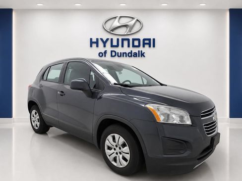 Used 2016 Chevrolet Trax LS FWD image 3