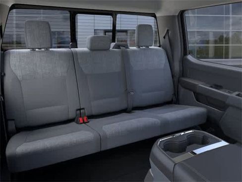 New 2025 Ford F250 XLT w/ FX4 Off-Road Package image 11