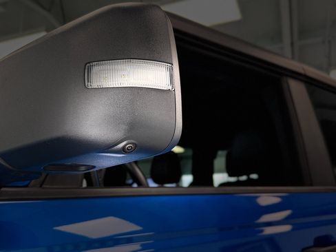 Used 2023 Ford Bronco Wildtrak AWD/4WD image 12