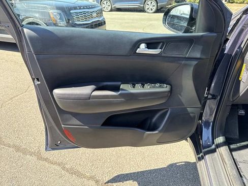 Used 2022 Kia Sportage LX w/ LX AWD Value Edition Package image 13