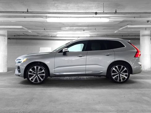 Used 2023 Volvo XC60 B5 Ultimate w/ Climate Package image 14