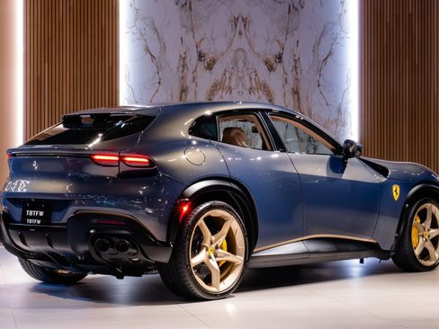 Used 2025 Ferrari Purosangue AWD/4WD image 3